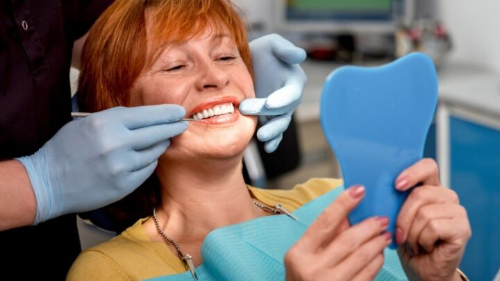 Vuelve a sonreír gracias a los implantes dentales