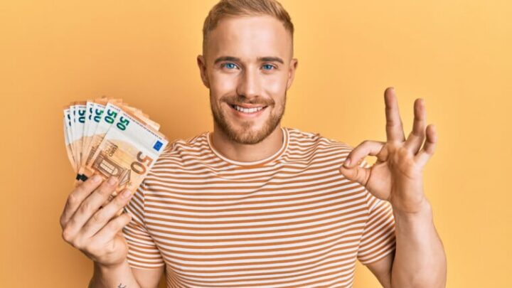 Dinero rápido con un clic