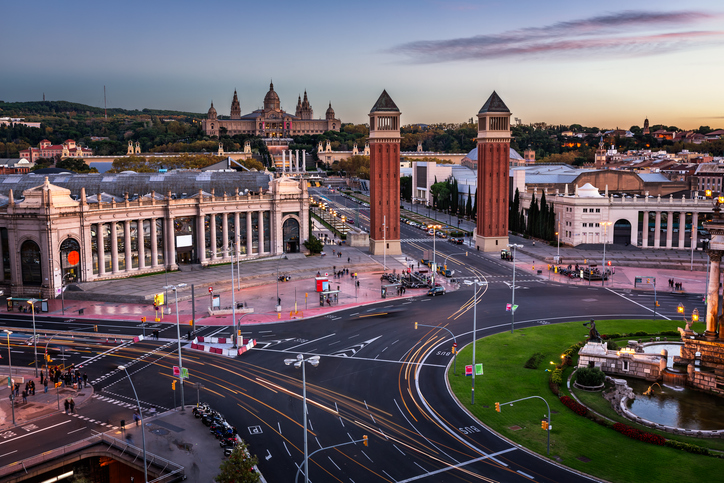 Traslados cómodos desde el primer minuto: por qué elegir Badabus en Barcelona